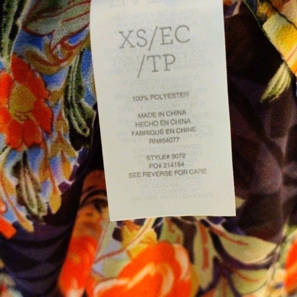 Cabi XS floral button down shirt - Picture 5 of 6